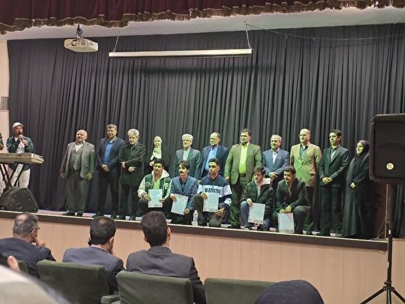 شبی متفاوت برای خانواده مطبوعات