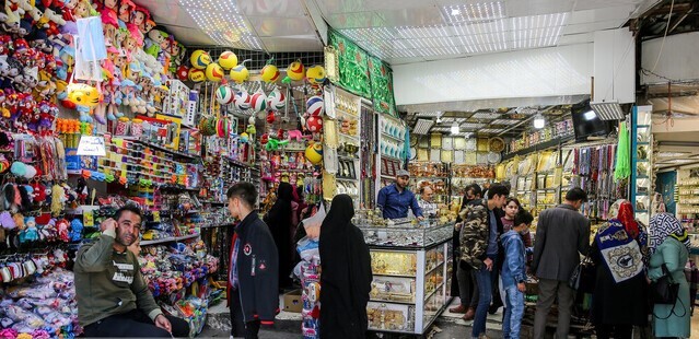 تفاهمنامه اصناف مشهد با تجار هرات / توانمندسازی واحدهای صنفی خُرد برای فروش دلاری تفاهمنامه اصناف مشهد با تجار هرات / توانمندسازی واحدهای صنفی خُرد برای فروش دلاری