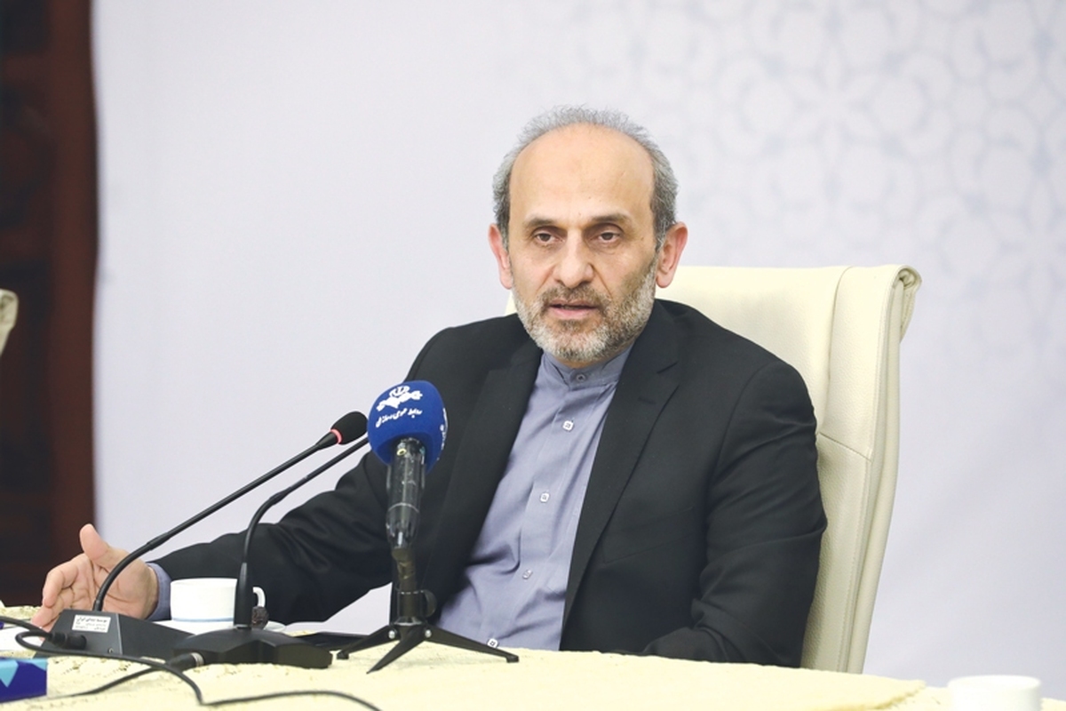 دکتر پیمان جبلی، رئیس سازمان صداوسیما با اشاره به چالش‌های اساسی در حوزه رسانه کشور، بر ضرورت تکمیل قوانین ناظر بر فضای مجازی و شبکه نمایش خانگی تأکید کرد.