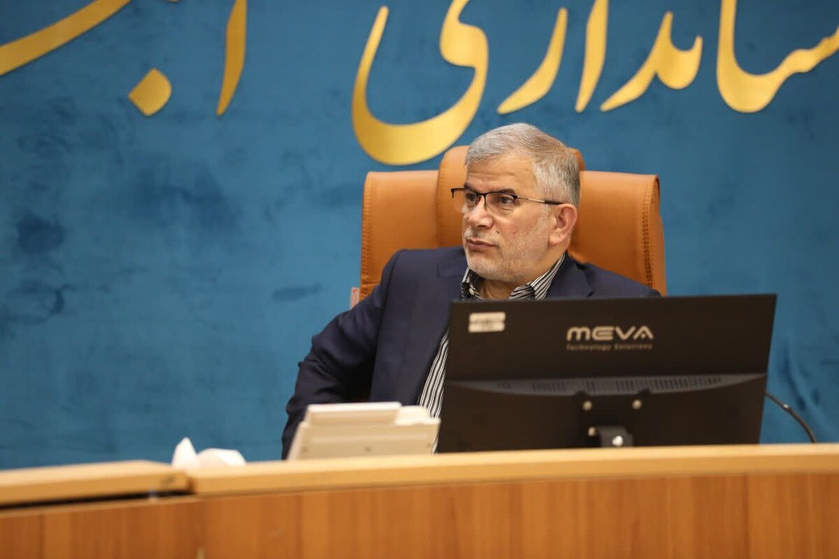 استاندار البرز با تأکید بر ضرورت تسریع در تکمیل پروژه‌های بیمارستانی استان اعلام کرد: بیمارستان‌های سیدالشهدا (ع) کرج و کمالشهر در مراحل پایانی ساخت قرار دارند و تا پایان سال جاری به بهره‌برداری خواهند رسید.