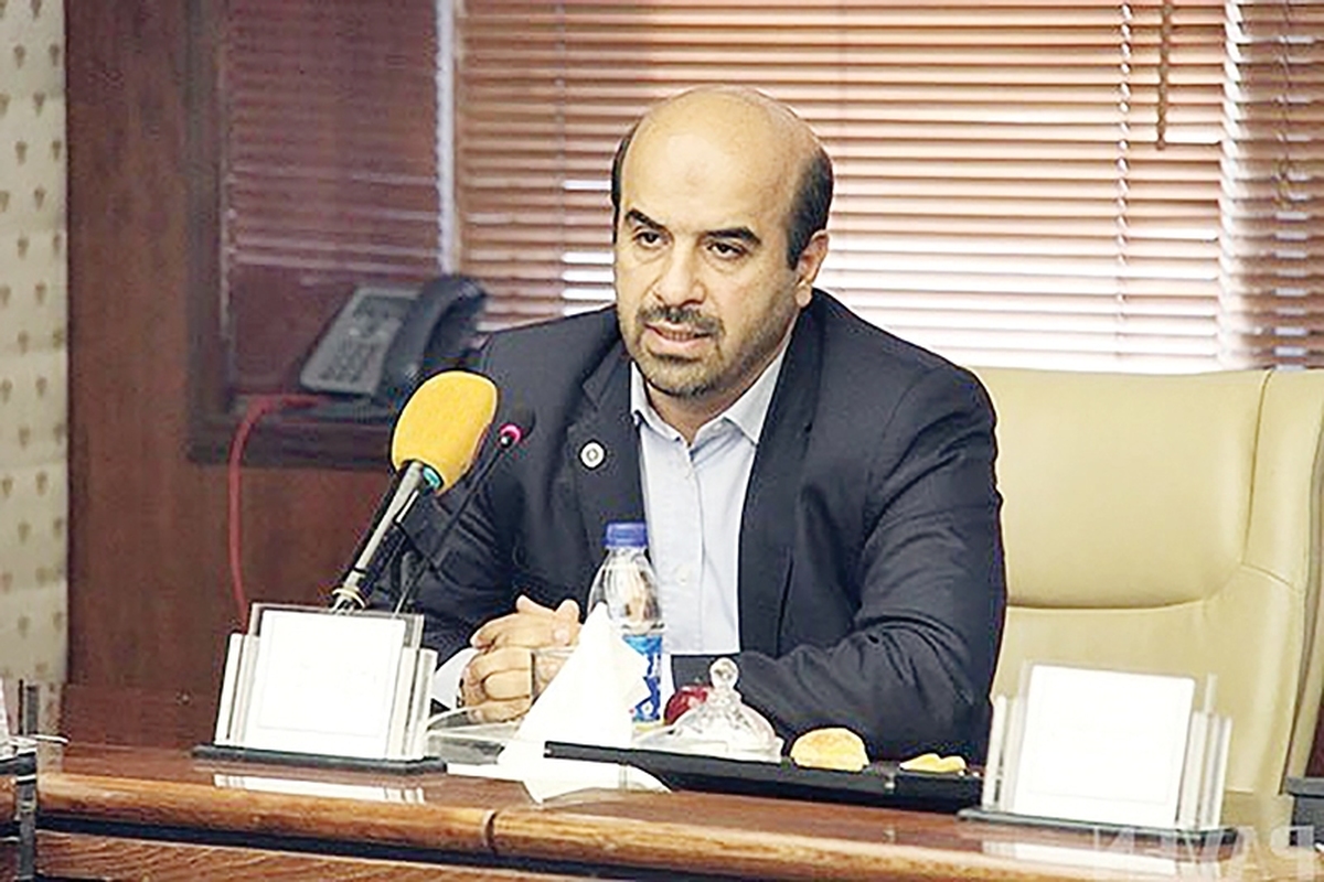 ناترازی انرژی به‌خصوص برق در طول سال‌های اخیر آسیب‌هایی را به اقتصاد وارد کرد و از زمان روی‌کارآمدن دولت چهاردهم انرژی‌های نو بیش از گذشته مورد توجه قرار گرفت. انرژی‌های تجدیدپذیر پرچمدار انرژی‌های نو قرارگرفت و اکنون شاهد افتتاح‌ در استان‌های مختلف هستیم. این موضوع باعث کاهش تقاضای بخش برق به گاز و همچنین کاهش ناترازی برق خواهد شد. آنچه در ادامه می‌خوانید گفت‌وگوی ما با معاون وزیر نیرو و رئیس سازمان انرژی‌های تجدیدپذیر و بهره‌وری برق ایران در رابطه با چگونگی روند توسعه انرژی‌های تجدیدپذیر در ایران است.