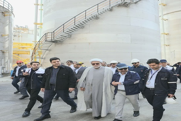 روز پرکار مدیرعامل و اعضای هیئت مدیره صندوق ذخیره فرهنگیان در عسلویه؛ تأکید بر تسریع در تکمیل و بهرهبرداری از پروژهها و افزایش پایدار تولید روز پرکار مدیرعامل و اعضای هیئت مدیره صندوق ذخیره فرهنگیان در عسلویه؛ تأکید بر تسریع در تکمیل و بهرهبرداری از پروژهها و افزایش پایدار تولید