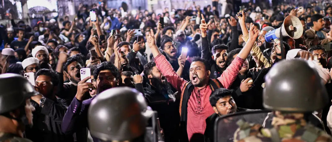 عکس | خشم و آشوب در پایتخت بنگلادش