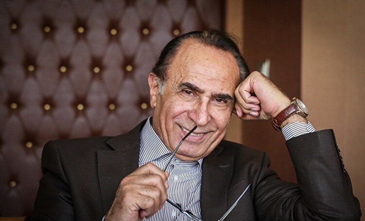 شبی که در آن خانواده، شعر و معنا دوباره به هم می‌رسند