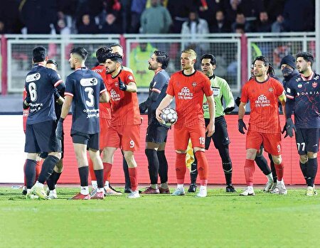 فوتبال جنگی!