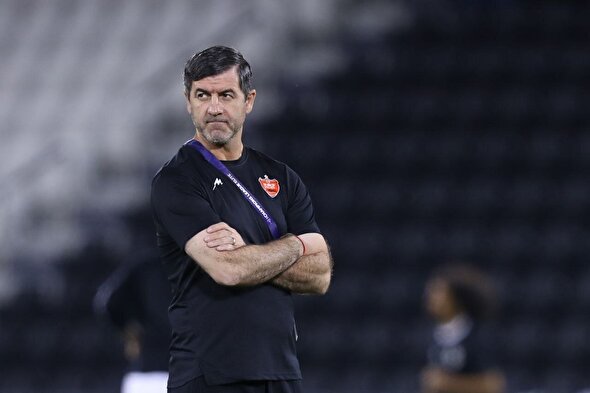 کریم باقری سکوتش را شکست