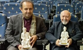 اعطای جایزه نشان فردوسی برای استادان برتر زبان و ادب فارسی