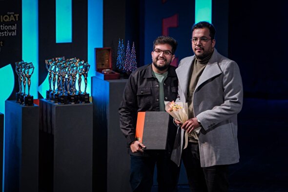 لحظه گرفتن جایزه، تمام سختی هایم مرور شد