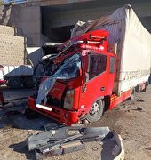 تصادف مرگبار دو کامیونت با یک کشته و یک مصدوم
