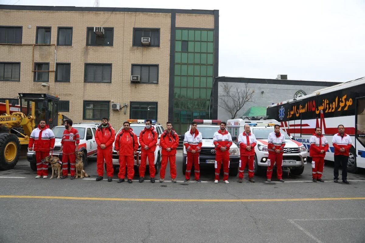 مدیرعامل جمعیت هلال‌احمر البرز با اشاره به افزایش غلظت آلاینده‌ها و قرار گرفتن شاخص کیفیت هوای استان در شرایط ناسالم، از آماده‌باش کامل نیرو‌های امدادی این جمعیت خبر داد واز مردم خواست در این روز‌ها از تردد غیرضروری در فضای باز خودداری کنند.