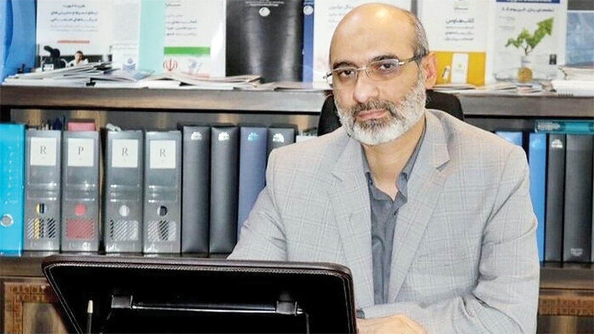 رئیس بسیج رسانه‌ملی با تشریح برنامه‌های هفته بسیج اعلام کرد: «هفته بسیج» امسال با شعار محوری «بسیج، مردم، اقتدار ملی» در سراسر کشور و حوزه‌ها و پایگاه‌های بسیج رسانه برگزار می‌شود. به‌گفته وی این برنامه‌ها از روزهای پایانی آبان شروع شده و تا فردا ششم آذر ادامه خواهد داشت.