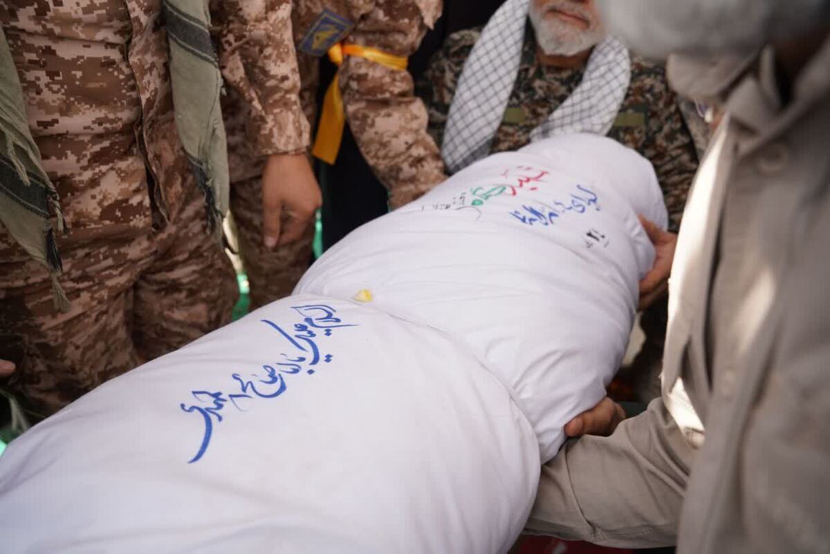 مراسم تشییع شهید گمنام در قزوین برگزارشد