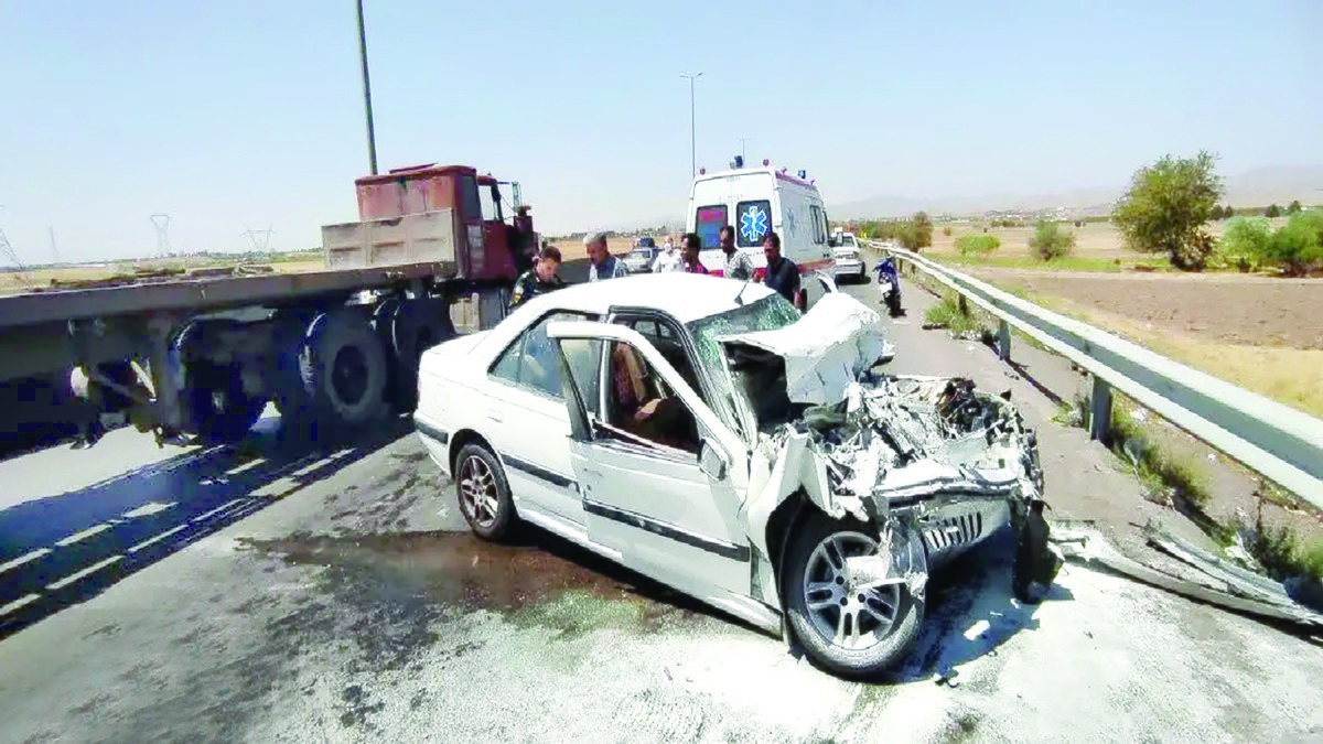 مرگ ۱۳نفردرتصادف خودروی سوخت‌برقاچاق با دودستگاه خودرو درجنوب کرمان، باعث شد رئیس دستگاه قضا خواستار برخورد با خودروهای شوتی شود. حجت‌الاسلام محسنی‌اژه‌ای گفت: تصادفاتی که خودروهای قاچاق‌بر به‌ویژه قاچاق سوخت انجام می‌دهند نوعی جنایت است. وی به دادستان کشور، دادستان‌های شهرها و روسای کل دادگستری دستور داد با همکاری پلیس و دستگاه‌های اجرایی، قاطعانه با این پدیده برخورد کنند.