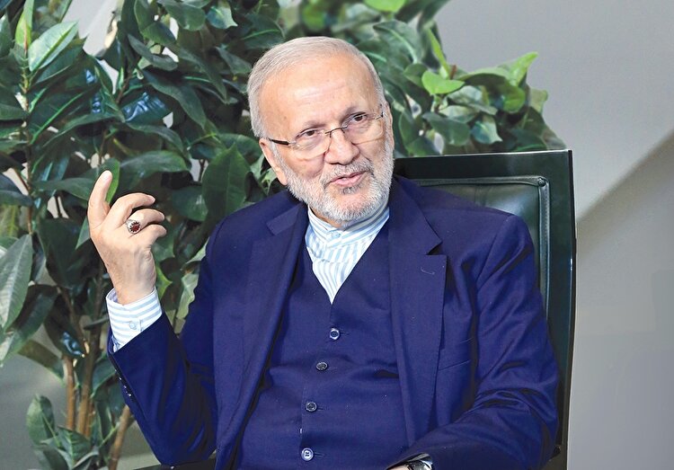 باید دندان طمع غرب را کشید