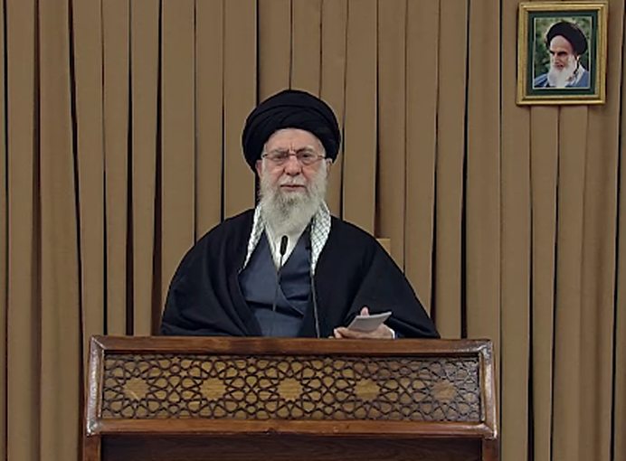 ببینید | توصیه پایانی رهبر انقلاب: برای باران، امنیت، عافیت و برای همه چیز متضرعانه از خدا کمک بخواهیم