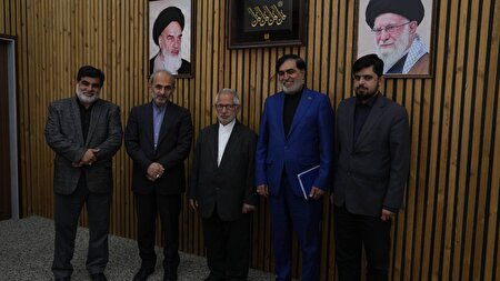 بازآفرینی هنرمندانه تاریخ مبارزات اسلامی ملت ایران