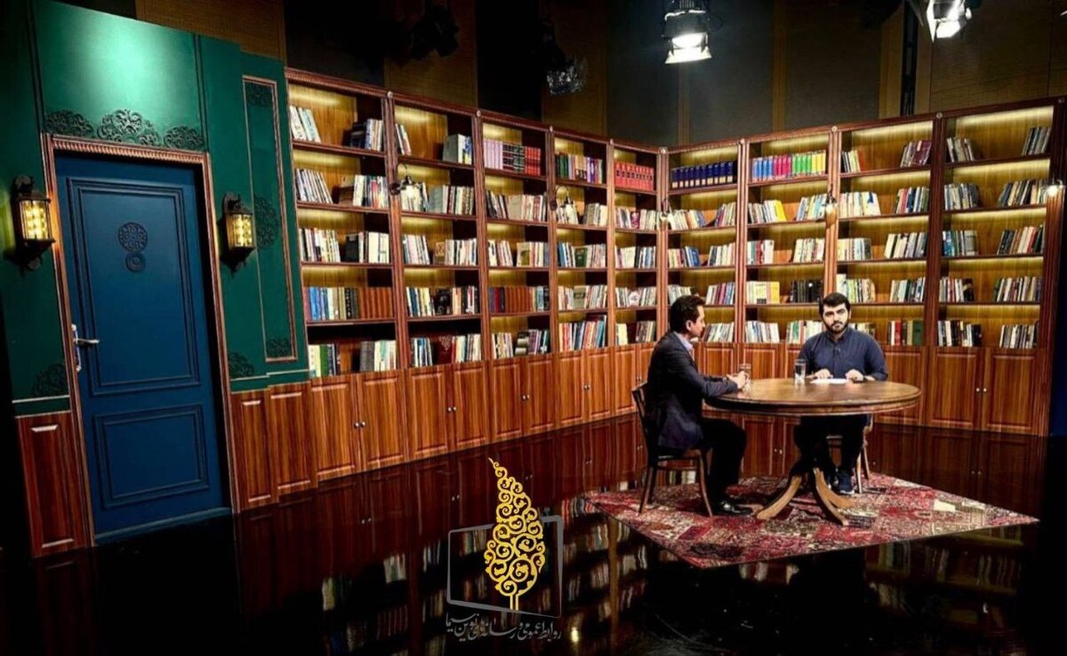 فصل دوازدهم برنامه تلویزیونی «چرخ» که از ابتدای سال ۱۴۰۴ پخش آن آغاز شده با رویکردی تازه و تمرکز راهبردی بر مفهوم «دژ دانش» روز‌های یک شنبه، دوشنبه و سه شنبه به‌صورت زنده روی آنتن شبکه چهار می‌رود.