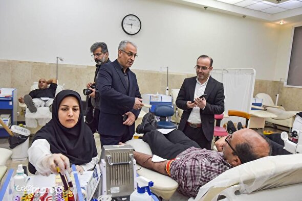 هنرمندان گلستان در پویش «سفر سرخ» خون اهدا کردند
