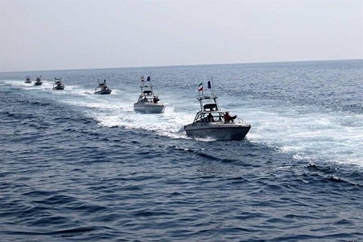 زنبور‌های سرخ خلیج فارس در انتظار نیرو‌های آمریکایی