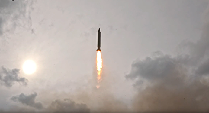 ببینید | مرحله سوم موج ۹۰ ؛ هجوم به مرکز رایانه ابر شرکت آمازون در بحرین