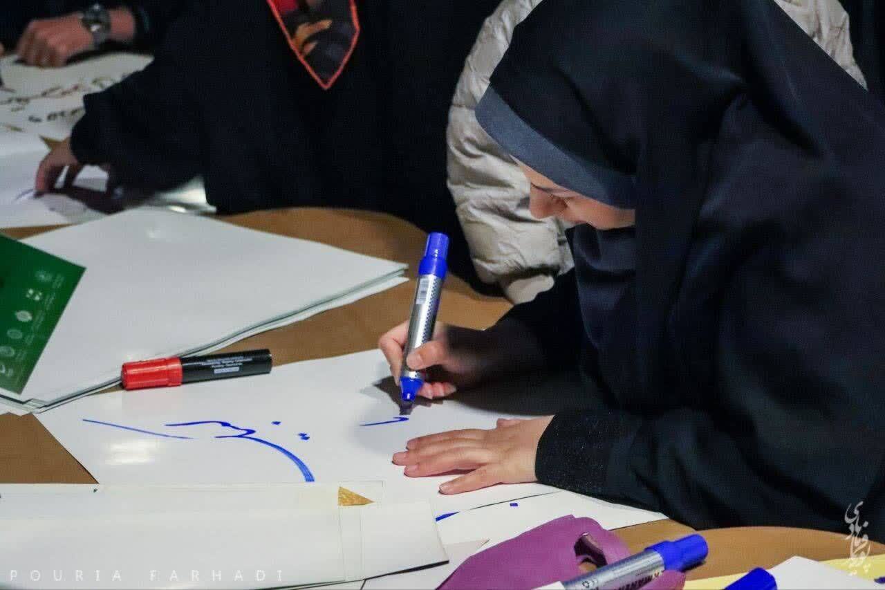 خوشنویسان شهرکردی پای کار اجتماعات شبانه