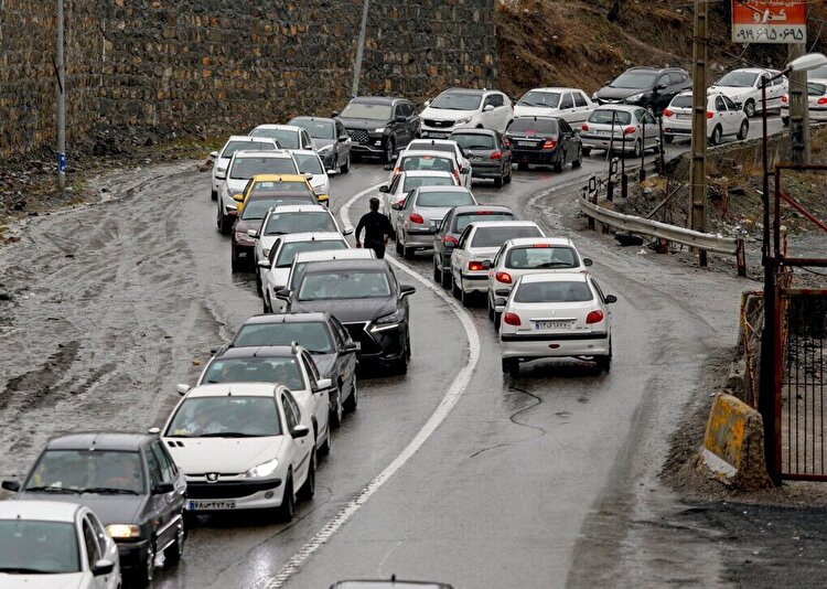 ترافیک سنگین در جاده چالوس و آزادراه تهران - شمال