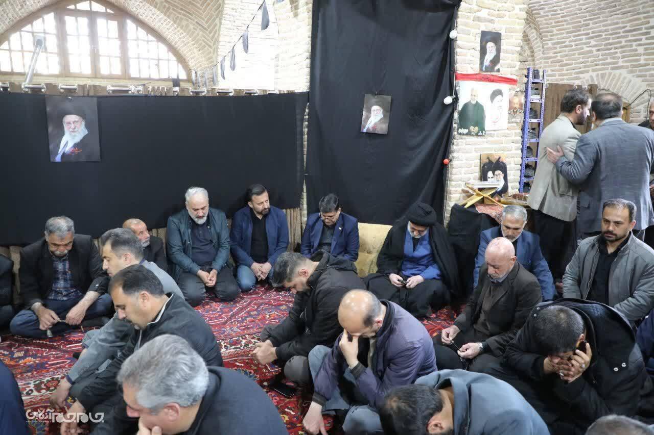 بازار و بازاریان شهرکرد در سوگ چهلمین روز شهادت رهبر انقلاب