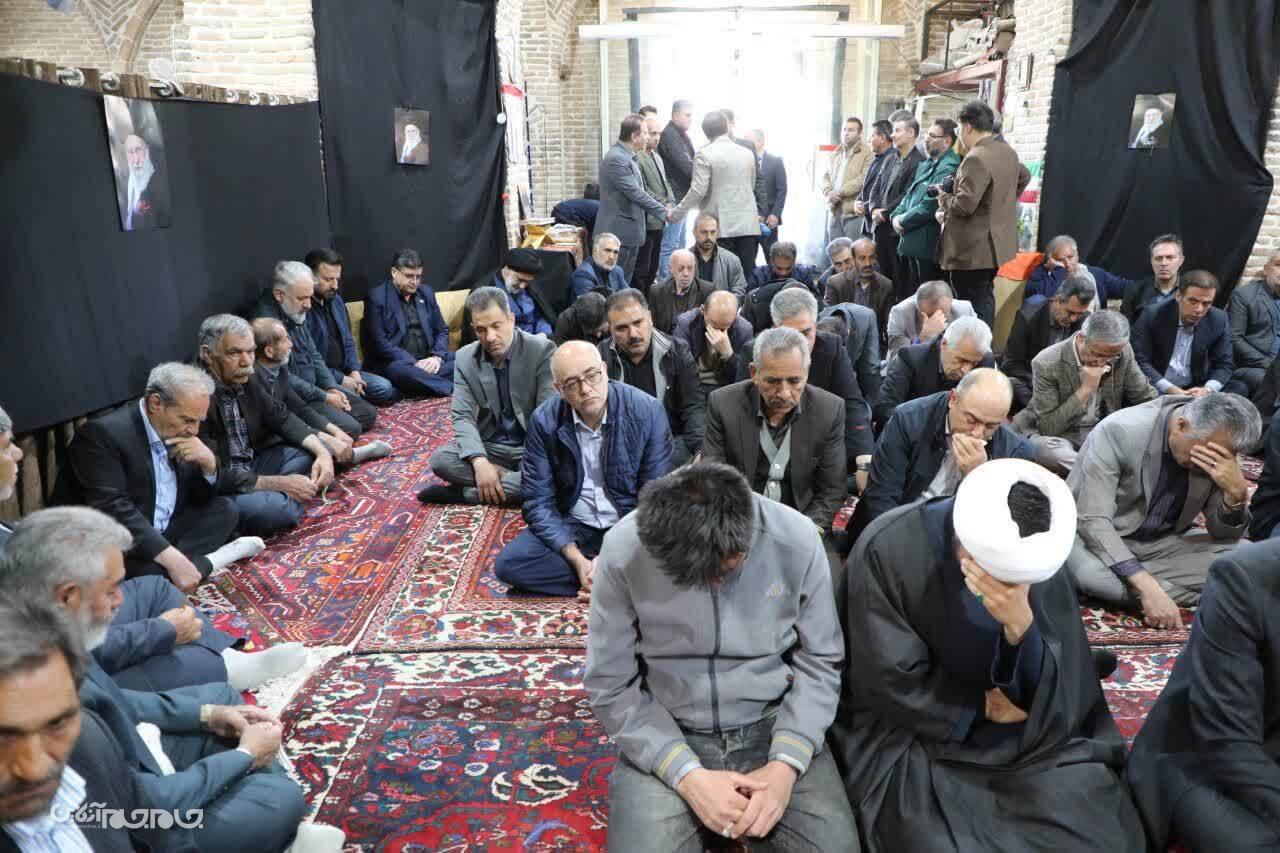 بازار و بازاریان شهرکرد در سوگ چهلمین روز شهادت رهبر انقلاب