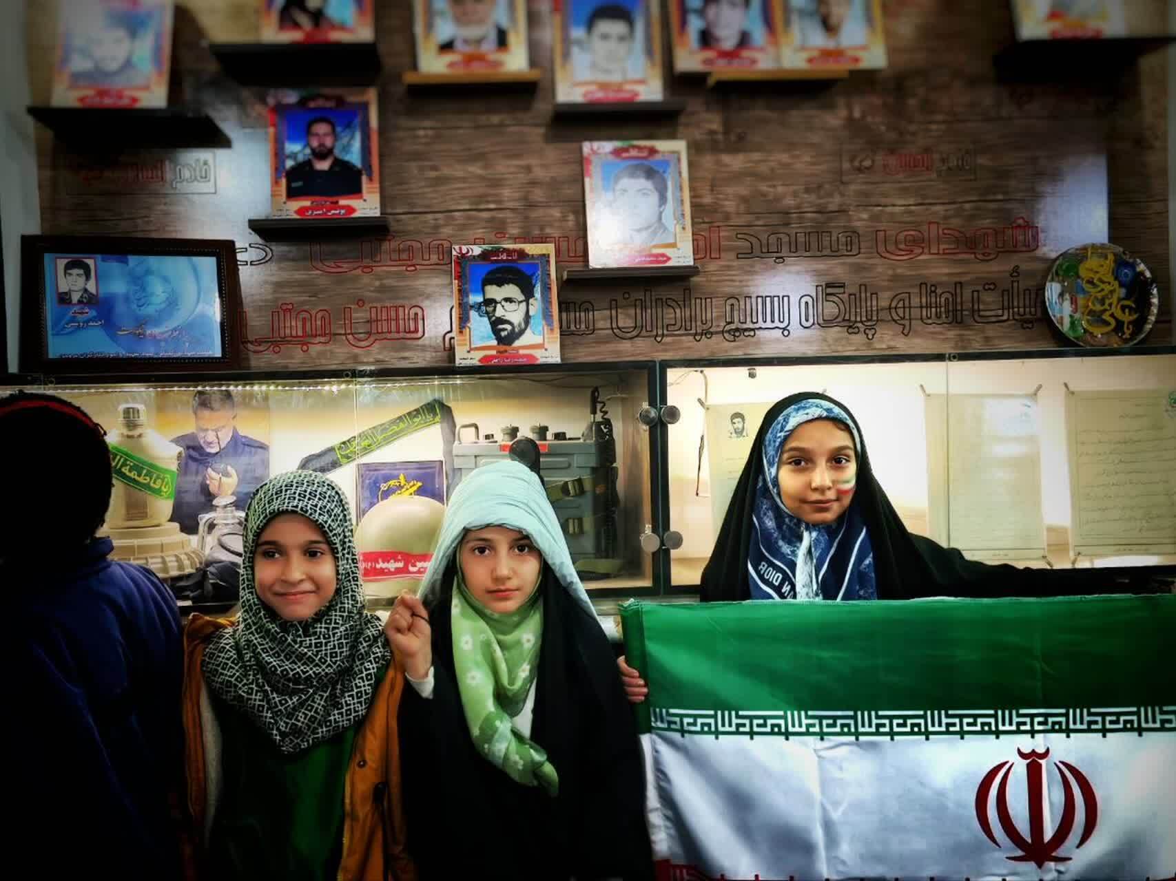 حماسه حضور خیابانی مردم بروجن در شب‌های سرد بام ایران +تصاویر