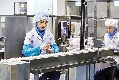 حملات دشمن تولید دارو را متوقف نکرد