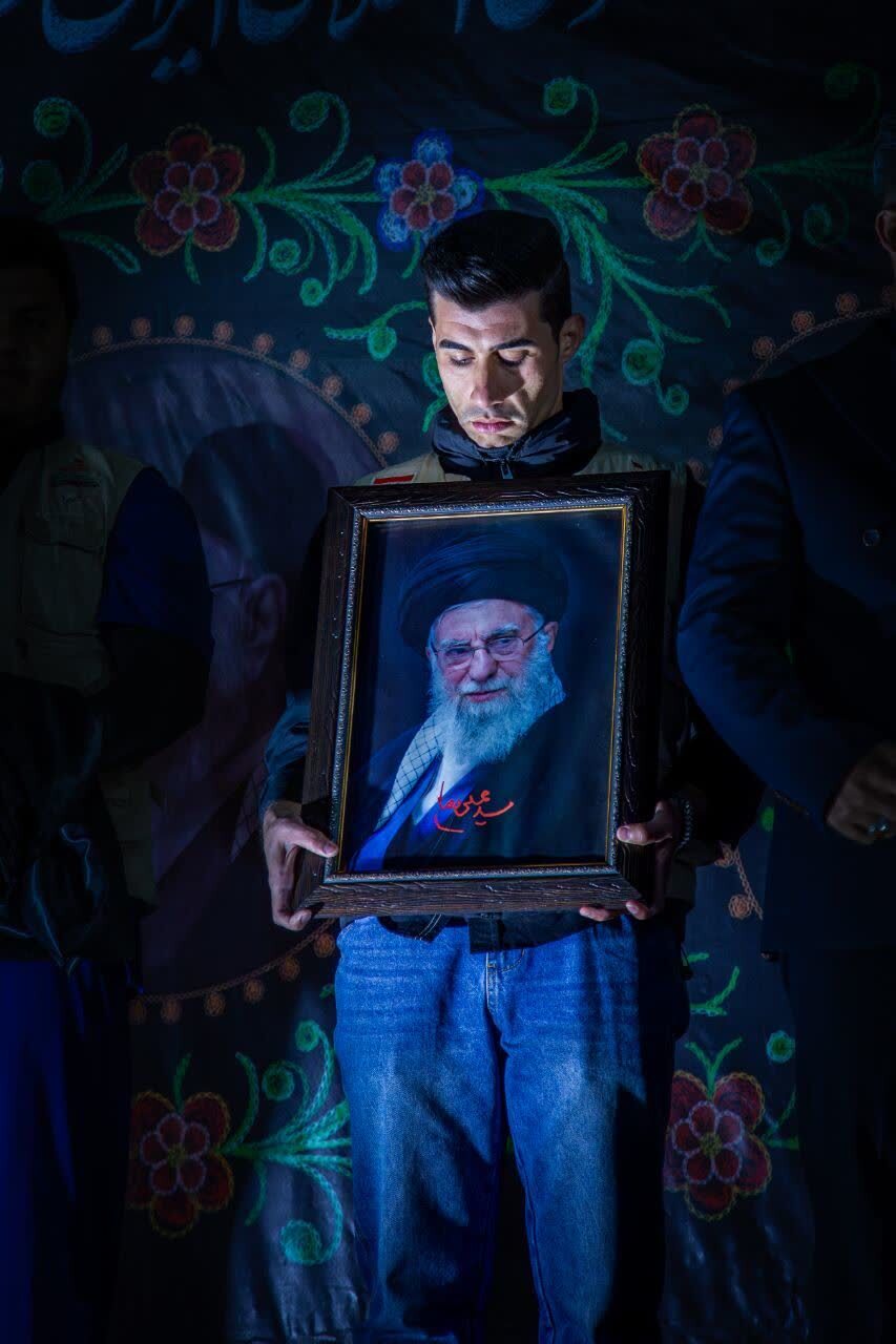 قرار جمعهها +تصاویر قرار جمعهها +تصاویر