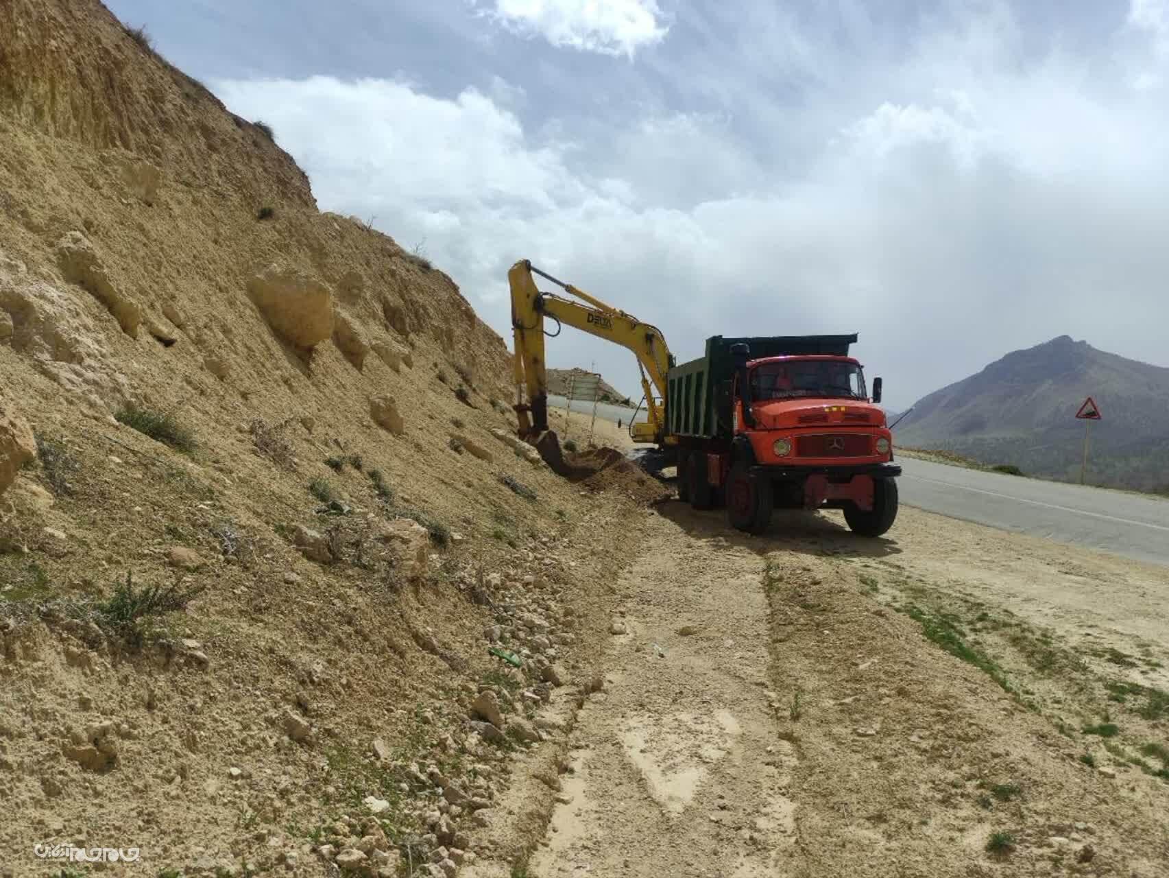 آغاز تعریض و ایمن‌سازی محور روستایی لیرابی به کری چهاربنیچه
