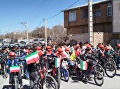 برگزاری همایش دوچرخه‌سواری دانش‌آموزان پسر شهر سورشجان +تصاویر