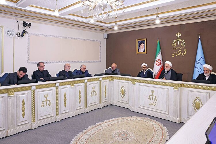 ملت ایران متحد و منسجم، گوش به فرمان ولی‌فقیه خود هستند/آرایش جنگی دستگاه قضایی در رسیدگی‌ها به پرونده همکاران دشمن تا اطلاع ثانوی