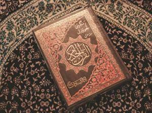 از چالش‌ها با قرآن عبور می‌کنیم