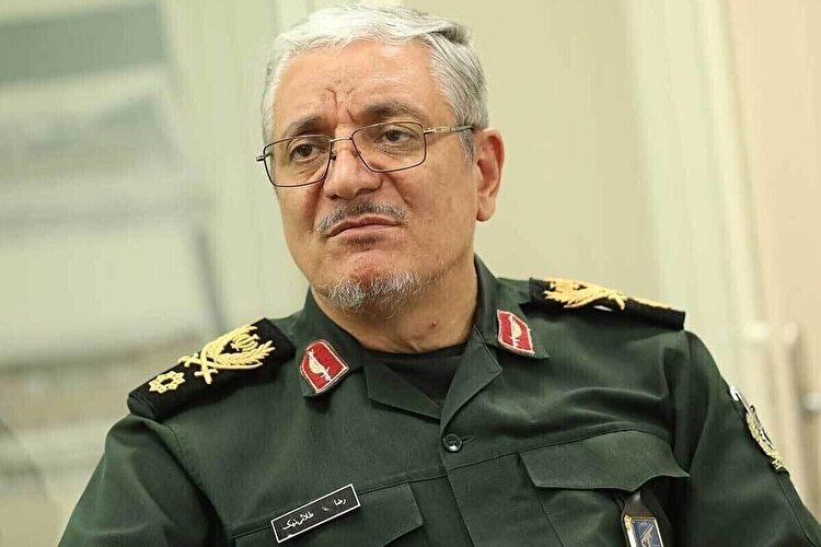 فرو ریختگی هیمنه آمریکا باهماهنگی سپاه و ارتش