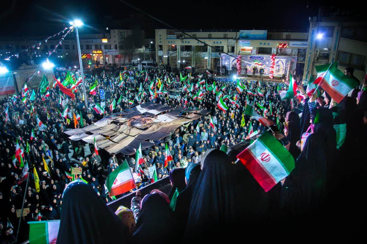 خیابان، در دست دختران جدانفدای بام ایران