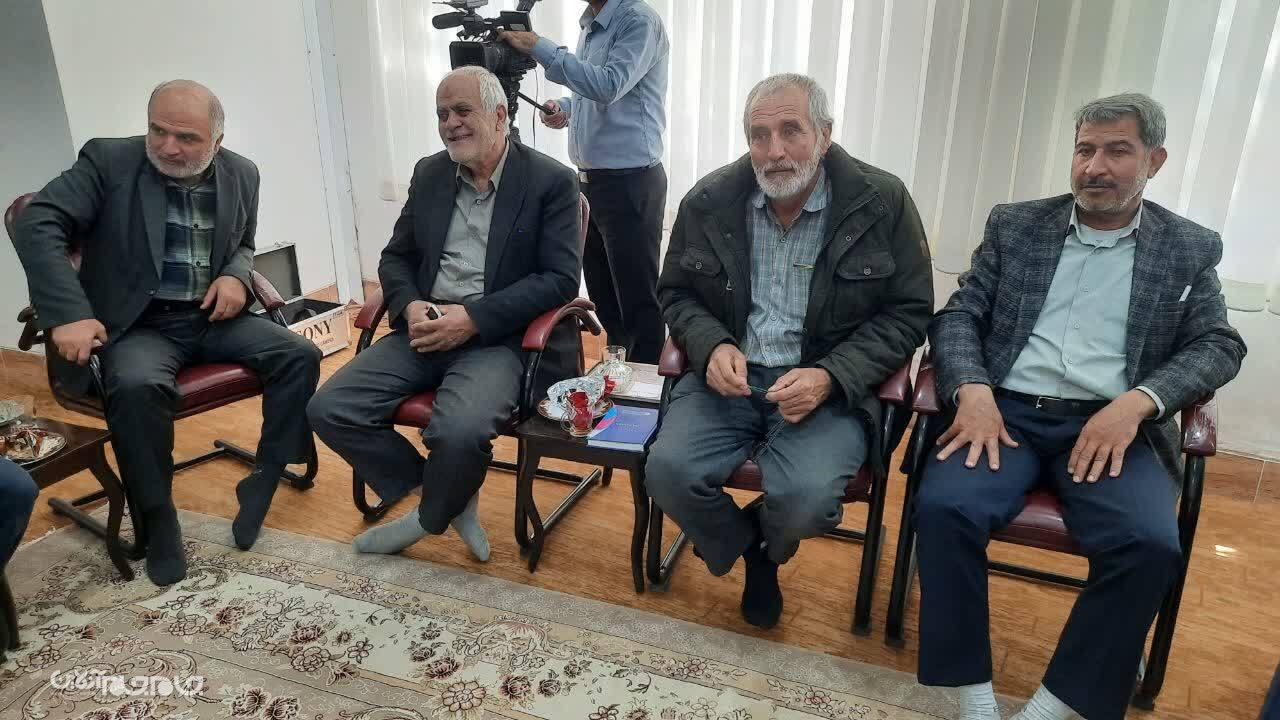 دیدار پیشکسوتان دفاع مقدس چهارمحال و بختیاری با نماینده ولی‌فقیه در استان +تصاویر