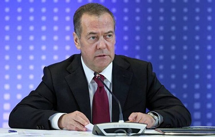 تحرکات واشنگتن در ایران اشتباهی راهبردی و فاجعه‌آمیز است