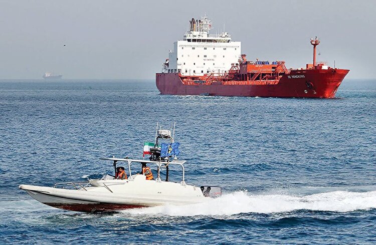 سایه سنگین «توسکا» بر میز مذاکره