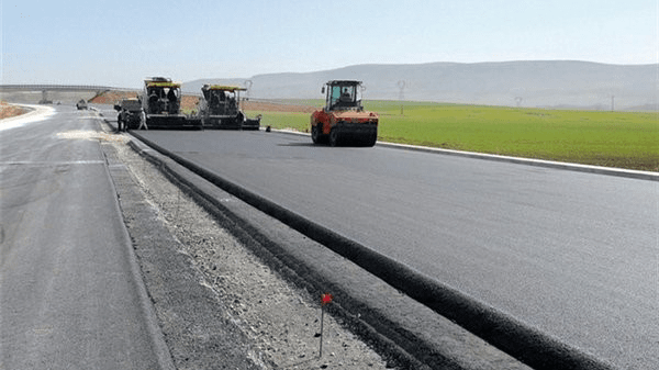 انجام بیش از ۱۵۹ کیلومتر روکش آسفالت راه روستایی در چهارمحال و بختیاری