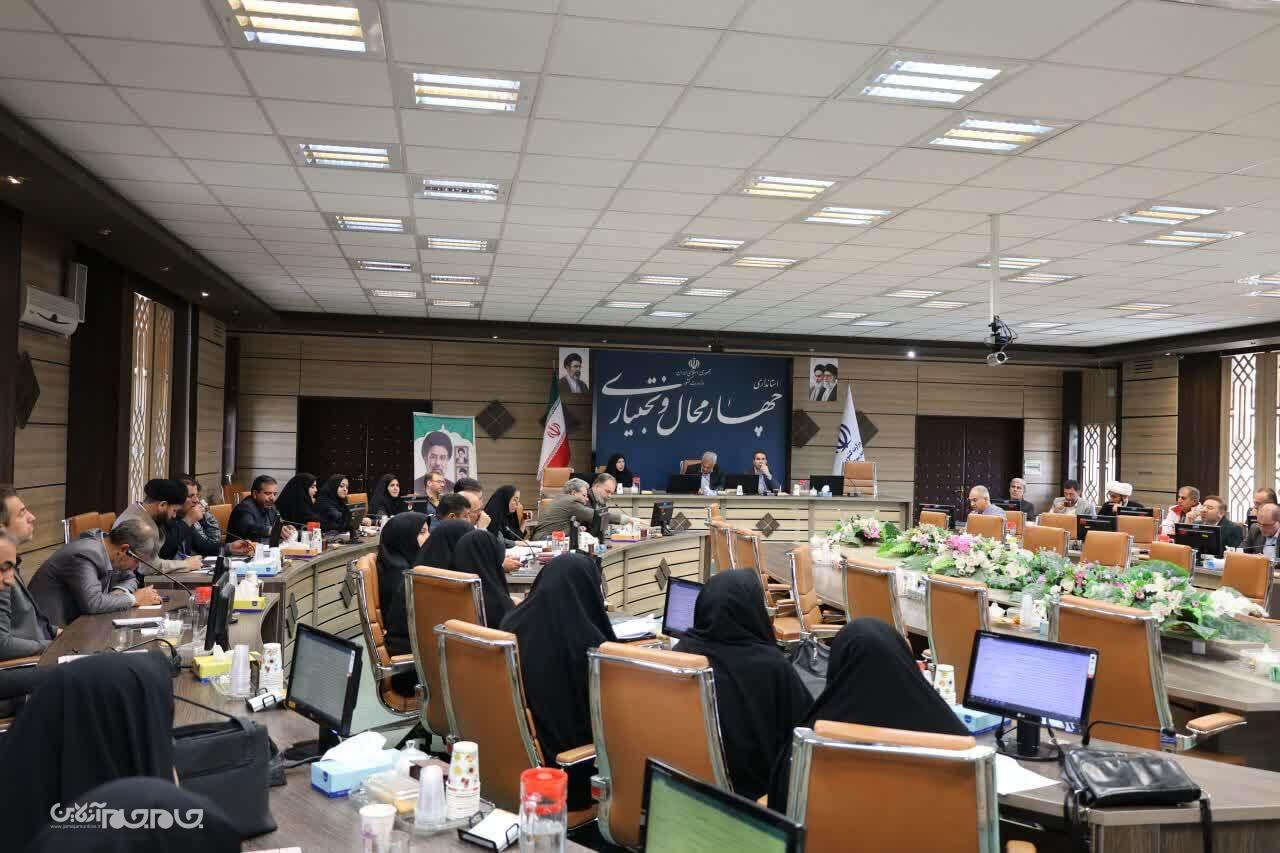 تسریع در پرداخت مطالبات داروخانه‌ها و مراکز درمانی، مورد تأکید مسئولین چهارمحال و بختیاری