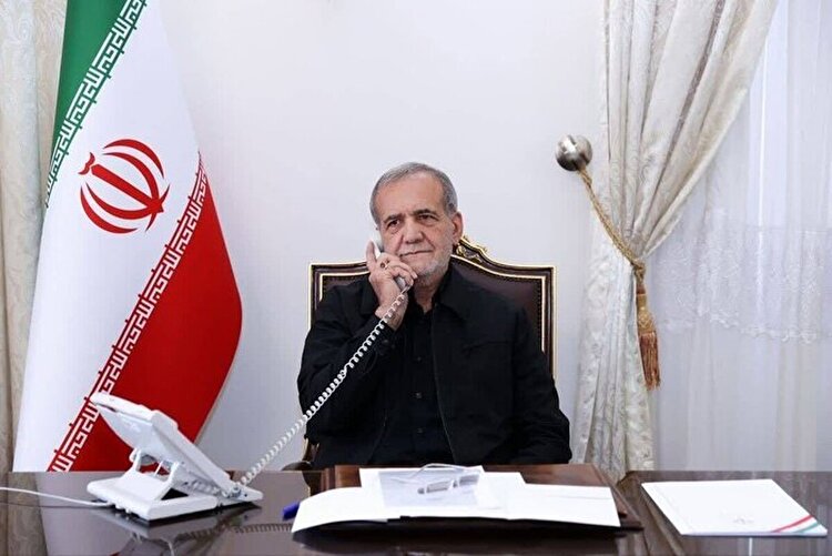 پزشکیان: جمهوری اسلامی ایران دولت و ملت عراق را فراتر از یک همسایه، برادر خود می‌داند