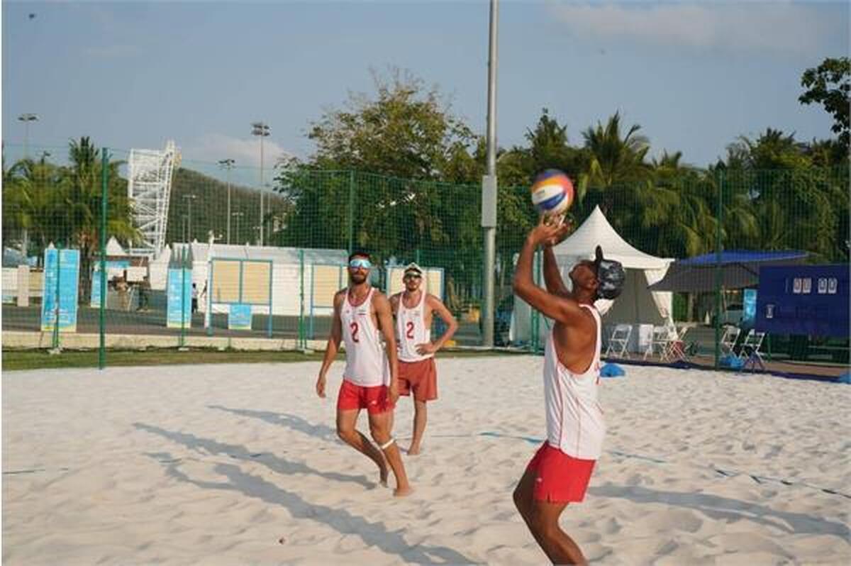 جلسه فنی والیبال ساحلی ششمین دوره بازیهای آسیایی در شهر سانیا با حضور سرپرستان و کادر فنی کشورهای مختلف برگزار و تیم های ملی الف و ب کشورمان حریفان خود را شناختند.