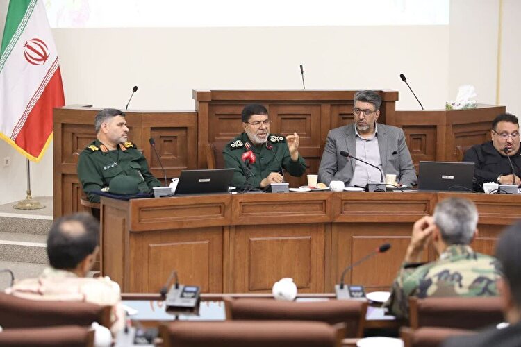 رئیس مرکز اسناد دفاع مقدس: ملت ایران در برابر زیاده‌خواهی دشمنان تسلیم ناپذیر است