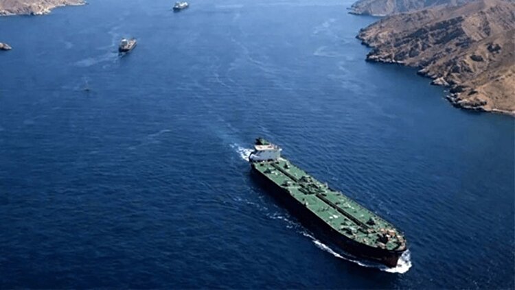 تشدید کنترل تنگه هرمز توسط ایران