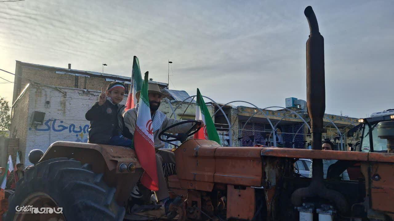 رژه خودرویی تراکتور سواران شهر نقنه
