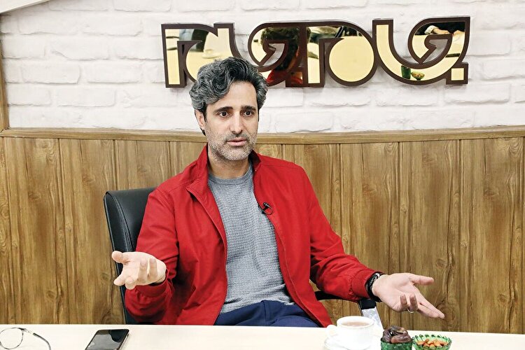 من مستند‌ساز متمدن‌ترین کشور جهانم