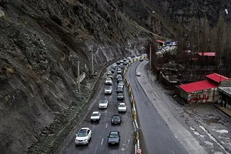 بازگشایی دوطرفه محور چالوس و آزادراه تهران ـ شمال از ساعت ۲۱ امشب