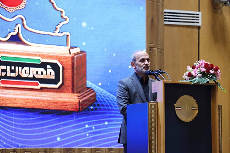 رسانه ملی صدای مردم است/ اهدای «نشان شرافت» به قهرمانان ملی